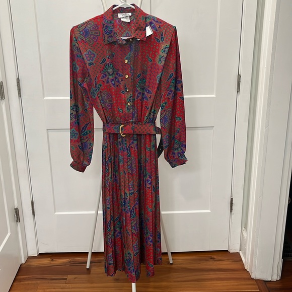 Lady Carol NY Dresses & Skirts - Vintage Holiday Dress. Fits like a Medium